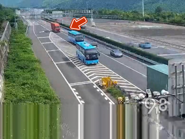 “他是老板，他说啥是啥”……浙江高速上，副驾的老板一通指挥，驾驶座的员工9分没了